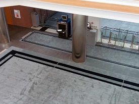 Круглый композиция из полушерстяных ковров и ковровых дорожек в бизнес центр