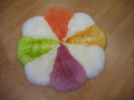 Оранжевый коврик из овчины Карусель круглый
